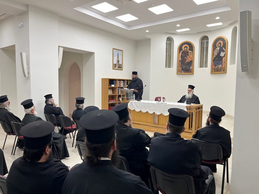 Με θέμα το Μεσονυκτικό και τις Ώρες η Ε’ Ιερατική Σύναξη της Μητροπόλεως Νέας Σμύρνης