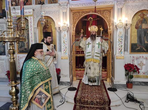 Αρχιερατική Θεία Λειτουργία στον Ι.Ν. Ευαγγελισμού της Θεοτόκου Αγ. Θεοδώρων Κορινθίας
