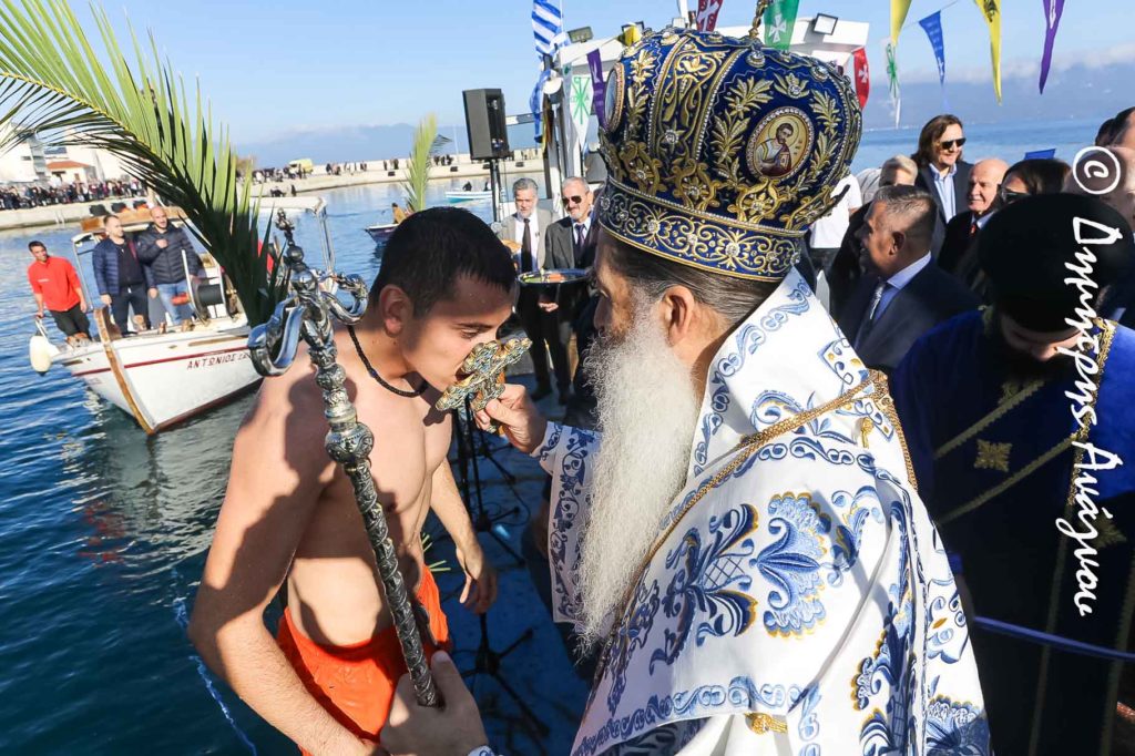 Φθιώτιδος Συμεών: «Να μην εγκαταλείψουμε ποτέ το Φως του Χριστού»