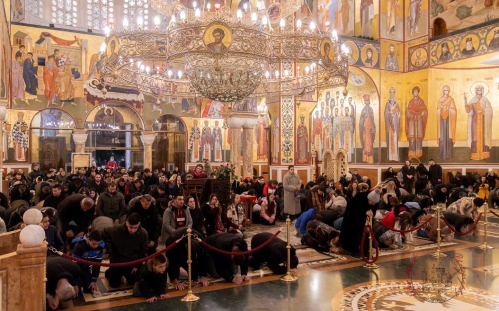 Свештенство Саборног храма у Подгорици служило је у поноћ, 13/14. јануара, молебан за Ново љето доброте и милости Господње