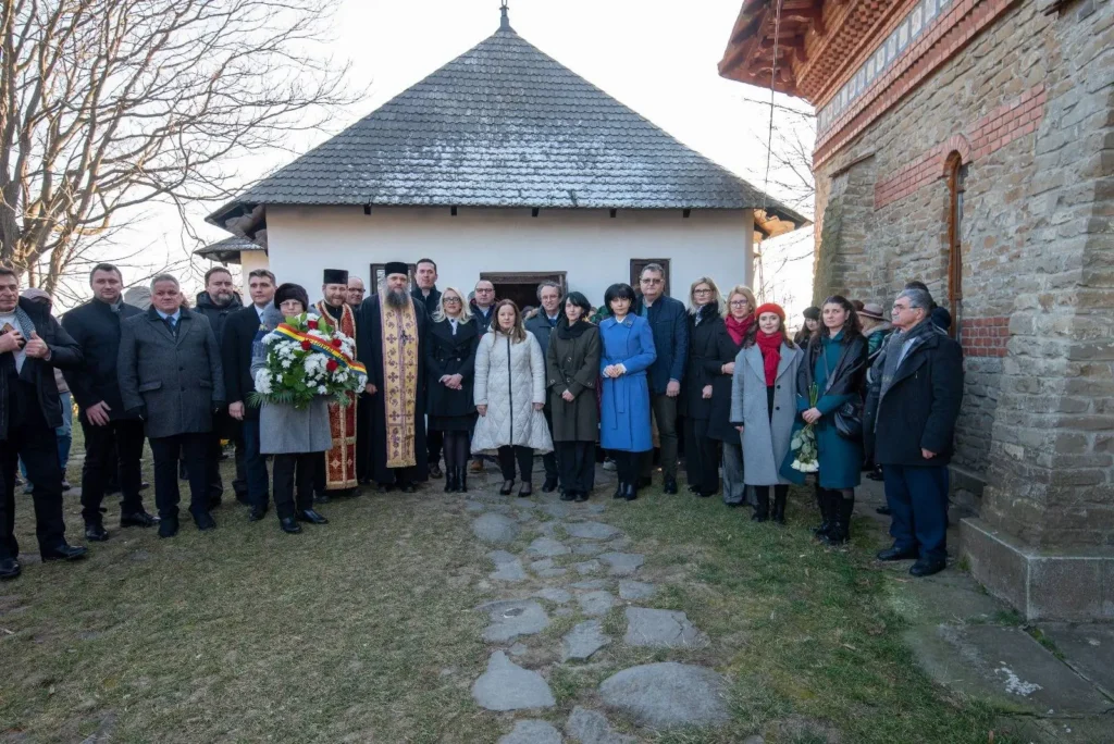 Rugăciune la biserica de la Ipotești a Eminovicilor. Au fost evocați monahii din familia poetului Eminescu