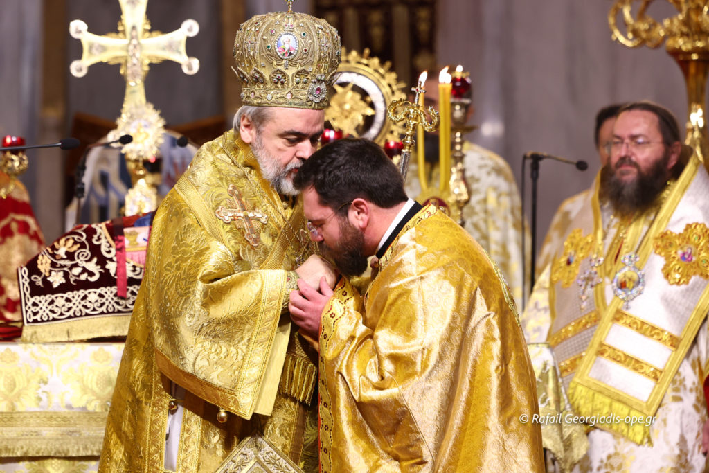 Πολυαρχιερατικό συλλείτουργο και χειροτονία Πρεσβυτέρου στην Θεσσαλονίκη (ΦΩΤΟ & ΗΧΗΤΙΚΟ)
