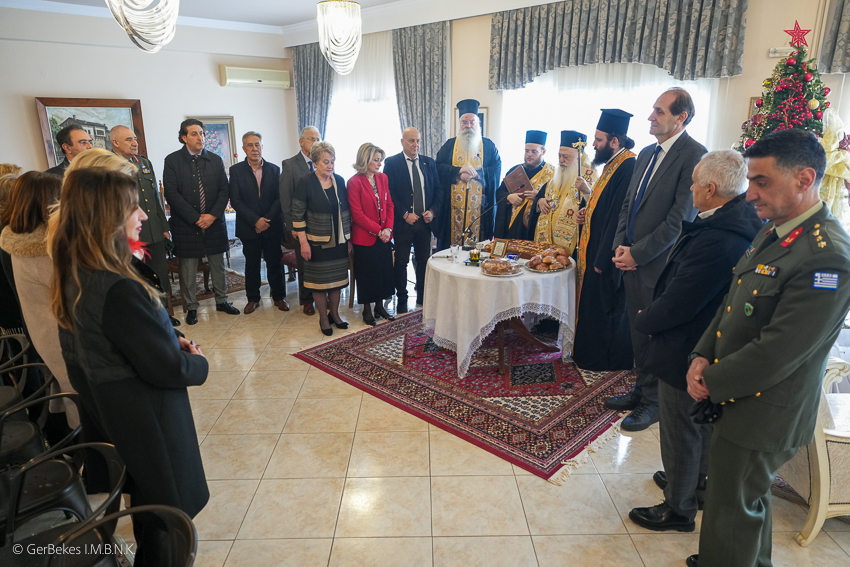 Κοπή Βασιλόπιτας και οικονομική ενίσχυση της Mητροπόλεως Βεροίας στο Γηροκομείο της πόλης