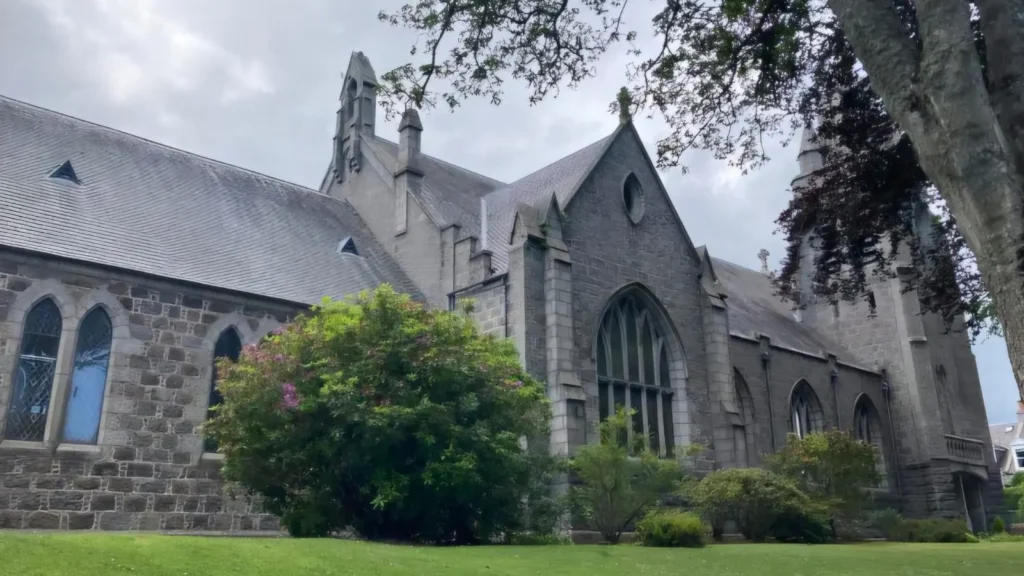 O parohie românească din Marea Britanie face apel la credincioși pentru achiziționarea unei biserici