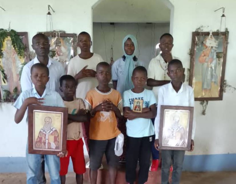 Κάτω από δύσκολες συνθήκες κηρύττεται η Ορθοδοξία στην Επισκοπή Γκόμας – Ραγδαίες εξελίξεις μετά την εισβολή ανταρτών