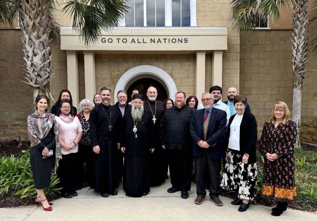 Ο Επίσκοπος Μπουκόμπας επισκέφθηκε τον Οργανισμό της Συνέλευσης των Κανονικών Ορθοδόξων Εκκλησιών της Αμερικής