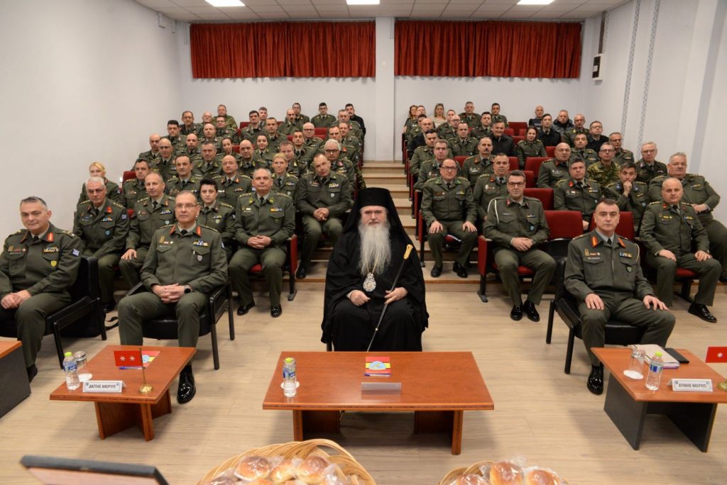 Ο Μητροπολίτης Ιουστίνος στην Μεραρχία Υποστήριξης στην Καλαμαριά