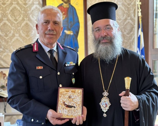 Επίσκεψη του Ταξίαρχου Εμμανουήλ Παπαδάκη στον Μητροπολίτη Ρεθύμνης