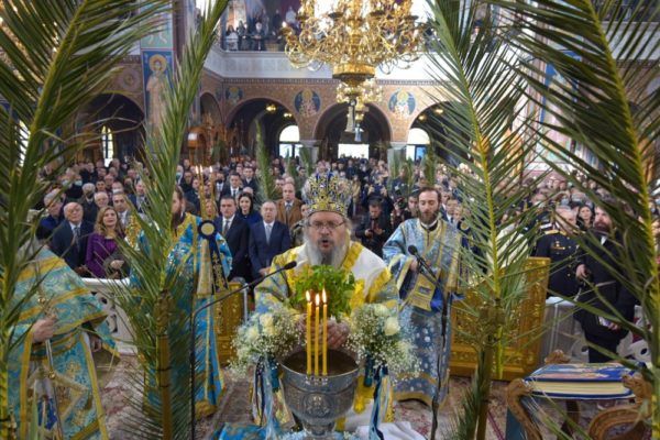 Λαρίσης Ιερώνυμος για Θεοφάνεια: Καλούμαστε να κάνουμε υπακοή στο Θείο θέλημα