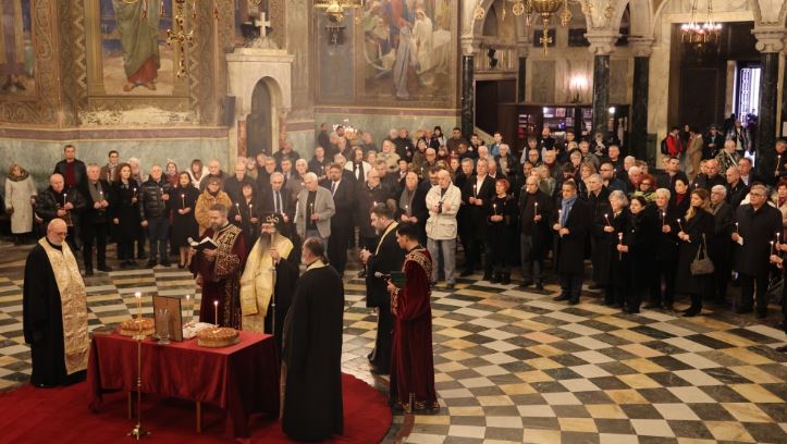 Панихида по повод десетгодишнината от кончината на президента Жельо Желев