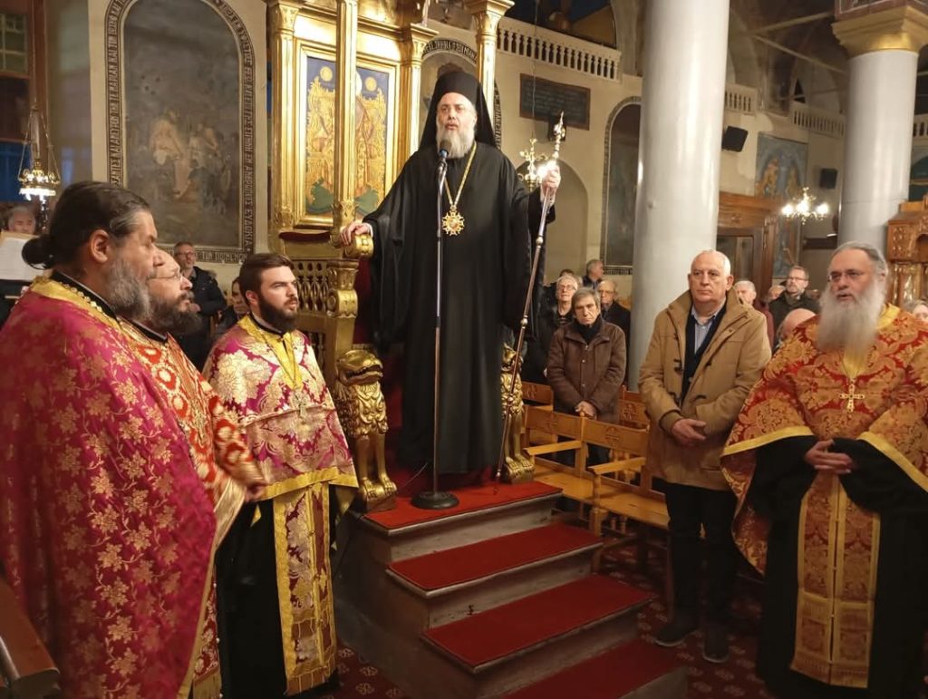 Παρόν το Σωματείο Ιεροψαλτών Τρικάλων στην εορτή των Τριών Ιεραρχών