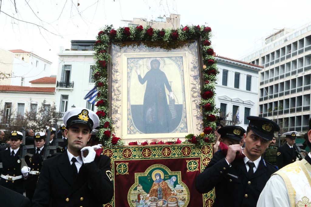 Πάνδημος εορτασμός της Οσίας Φιλοθέης στην Αθήνα (ΦΩΤΟ)