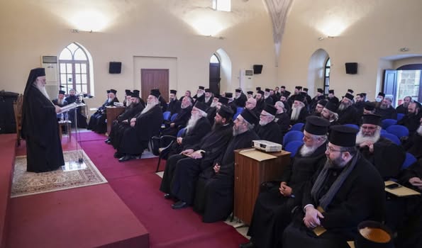 قضية حرق الجثث والذكرى الـ 1700 للمجمع المسكوني الأول في قلب المجمع الكهنوتي لمطرانية فيريا المقدسة