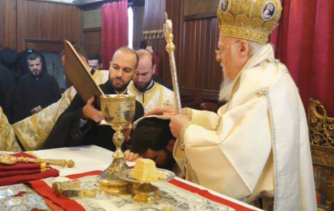 ‎عيد ألقديس فوتيوس الكبير في دير خالكي