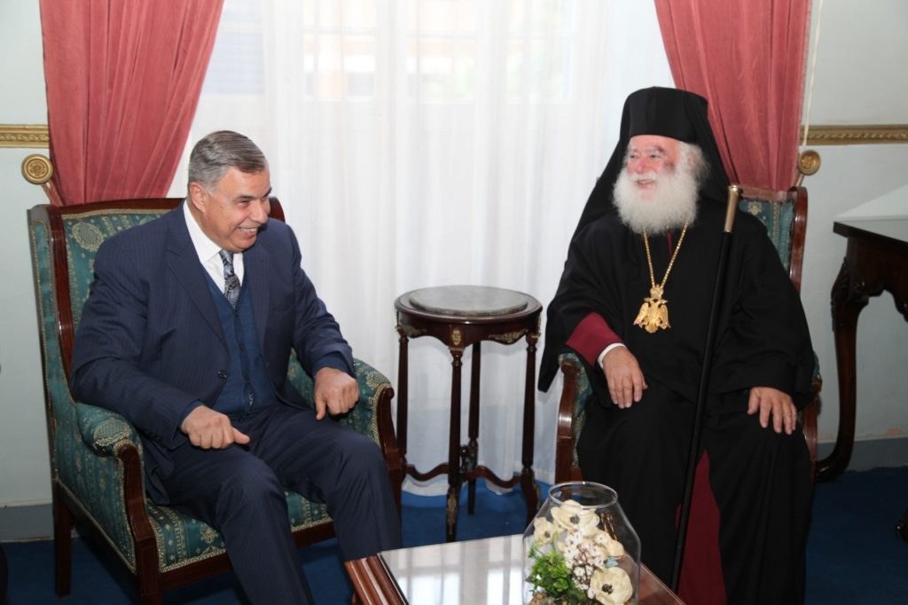 البابا والبطريرك ثيودوروس يلتقي القنصل العام اليوناني بالإسكندرية