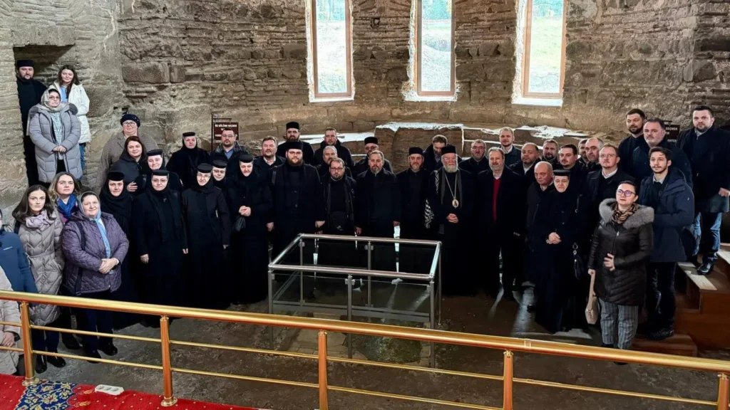 Episcopul Iustin a mers în pelerinaj la Niceea, oraș în care acum 1700 de ani avea loc Primul Sinod Ecumenic