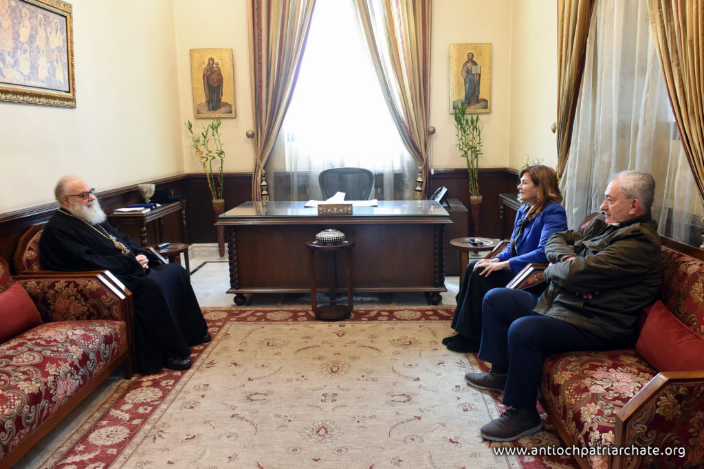 البطريرك يوحنّا العاشر يستقبل السيّدة هند قبوات