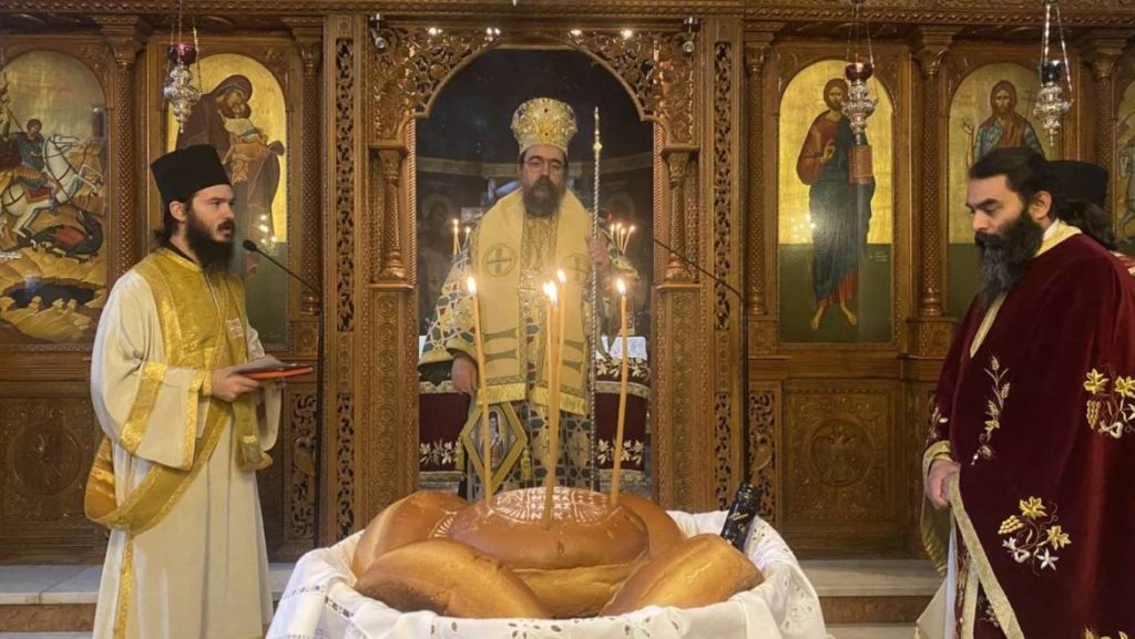 Αρχιερατική Θεία Λειτουργία για τον Άγιο Προστάτη των Καρκινοπαθών στην Καστοριά