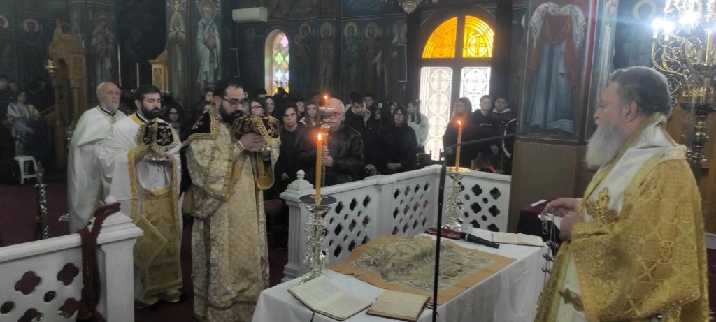 Υποδειγματική Θεία Λειτουργία για μαθητές Λυκείου από τον Μητροπολίτη Χαλκίδος