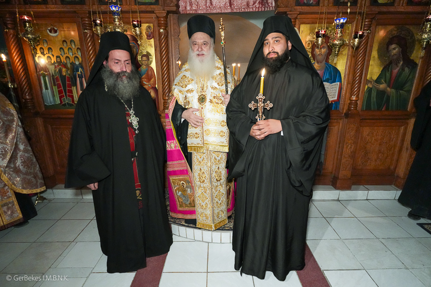 Κουρά μοναχού στην Ιερά Μονή Παναγίας Καλλίπετρας στη Σκήτη Βεροίας