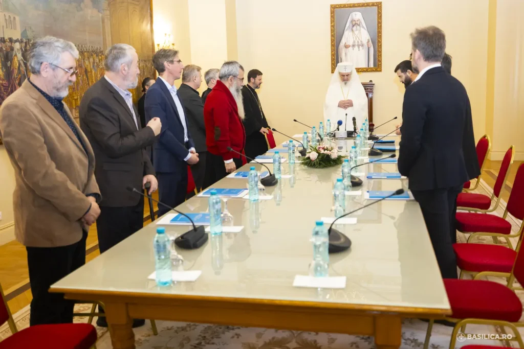 Pregătire, discernământ şi fidelitate: Așteptările Patriarhului Daniel de la noua comisie de pictură bisericească