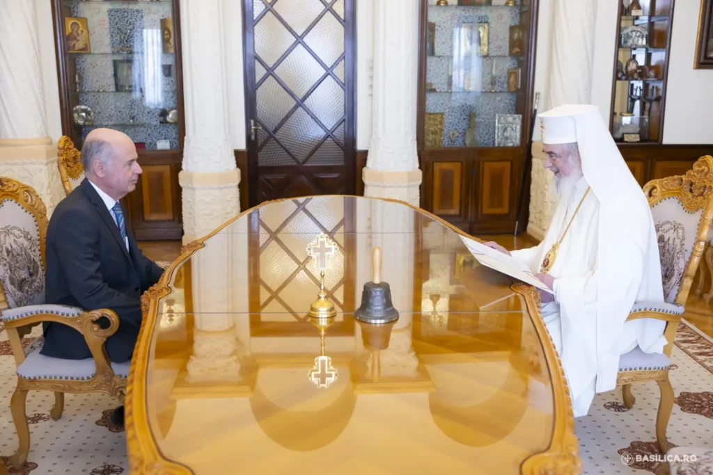 Ambasadorul Republicii Cehe în vizită la Patriarhia Română | FOTO