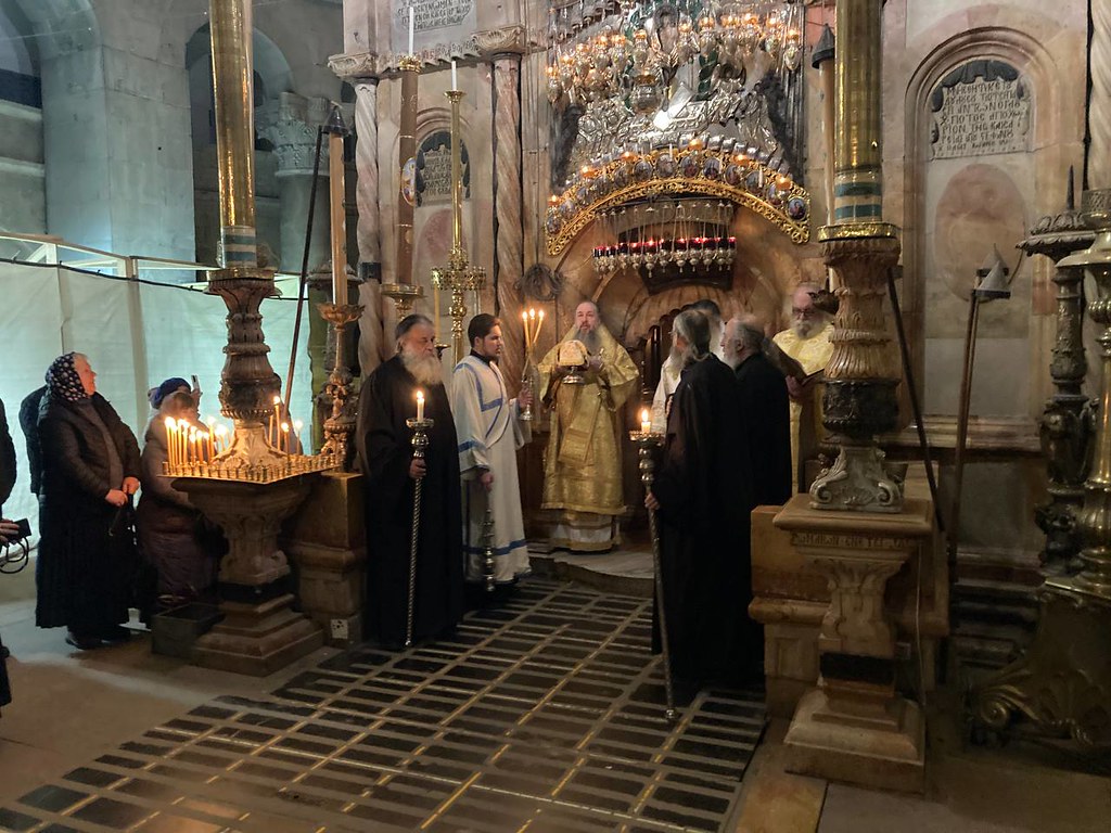 Митрополит Пензенский Серафим принял участие в воскресной Литургии на Гробе Господнем