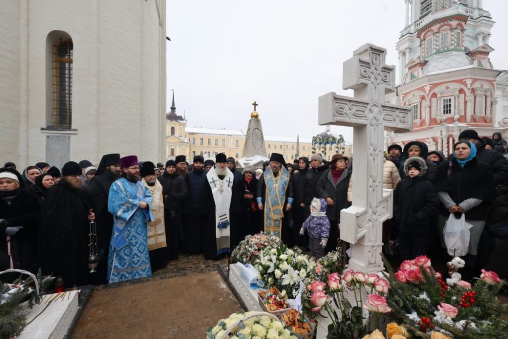 В Свято-Троицкой Сергиевой лавре молитвенно почтили память духовника обители архимандрита Кирилла (Павлова)
