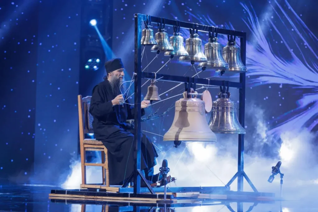 Clopote pe scena Românii au talent: Părintele Lavrentie și-a prezentat invenția, dar nu participă la concurs