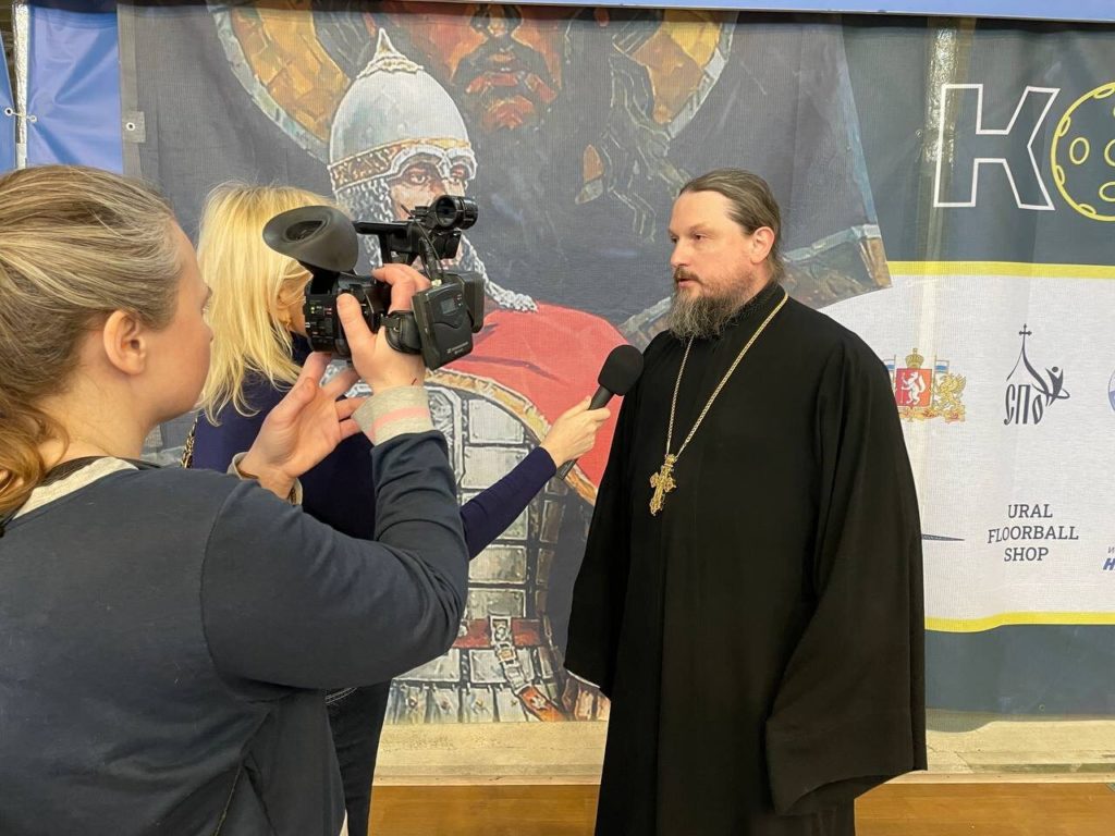 В столице Урала при поддержке Екатеринбургской епархии прошел региональный турнир по флорболу «Комбат 2025»