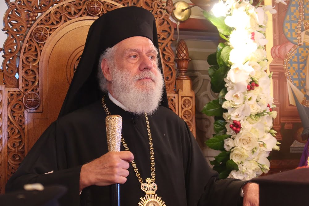 Μνημόσυνο για τα θύματα του δυστυχήματος των Τεμπών θα τελέσει ο Μητροπολίτης Σύρου