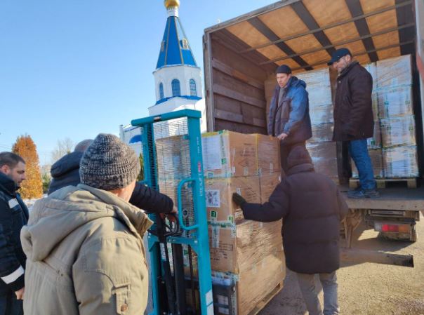 Международный Комитет Красного Креста передал более 13 000 чайников нуждающимся