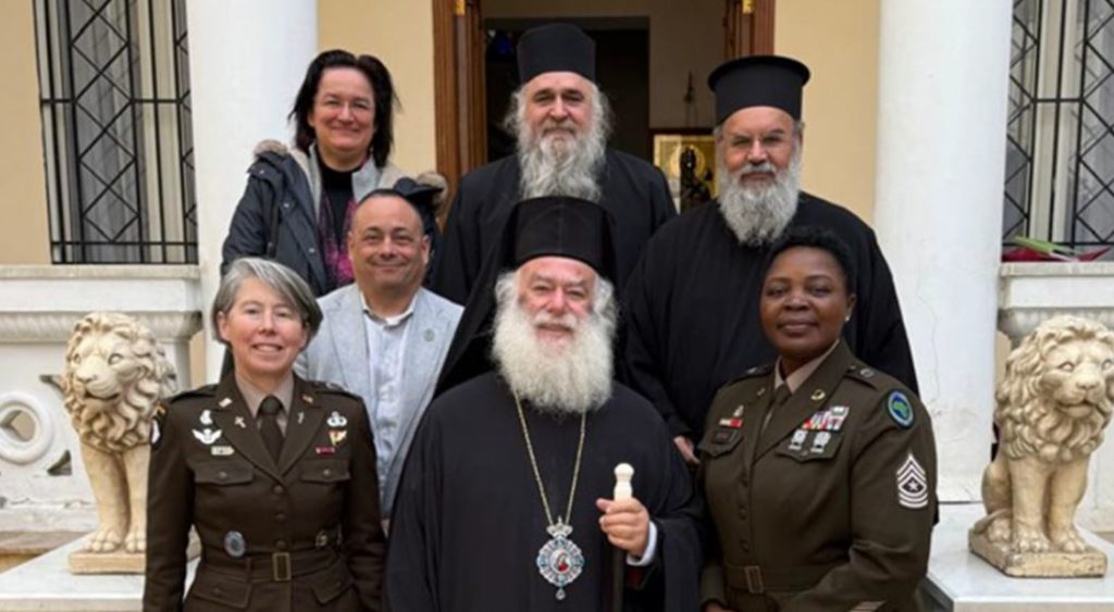 البابا ثيوروس الإسكندري يستقبل مديرة الشؤون الدينية في الجيش الأمريكي