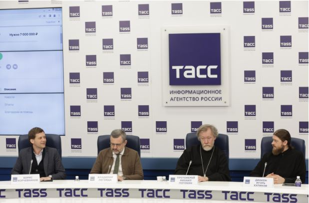 За 4 года работы на горячую линию социальной помощи Русской Православной Церкви поступило более 290 тысяч обращений