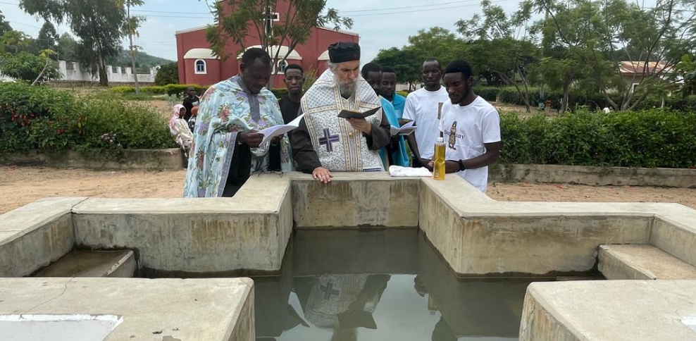 Tanzania: Group baptisms at the Kidamali Missionary Centre