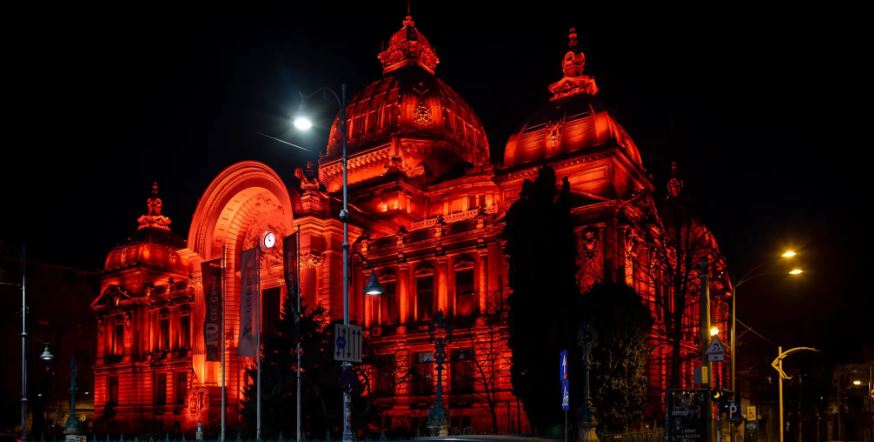 Peste 100 de clădiri emblematice din țară au fost iluminate în roșu de Ziua Europeană a Numărului de Urgență 112