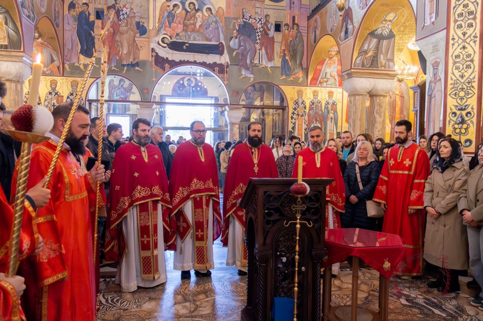 О. Далибор Милаковић на Крстопоклону недјељу: Крст је највећи знак једине побједе над смрћу