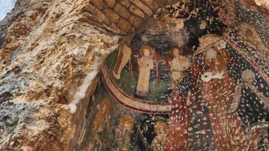 Нова оштећења и незаконити радови на испосници Светог Петра Коришког код Призрена