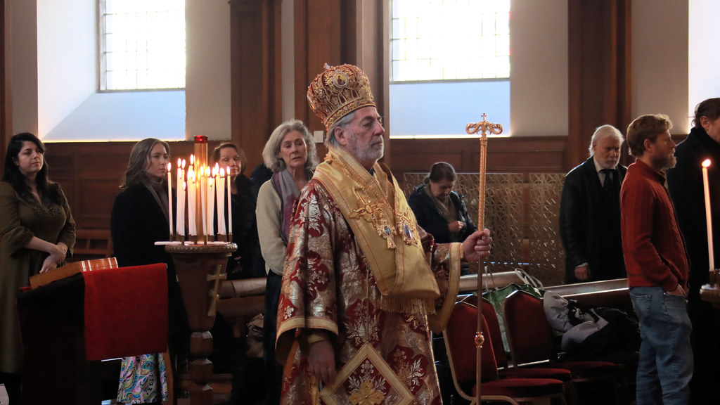 Archbishop Nikitas visits Holborn