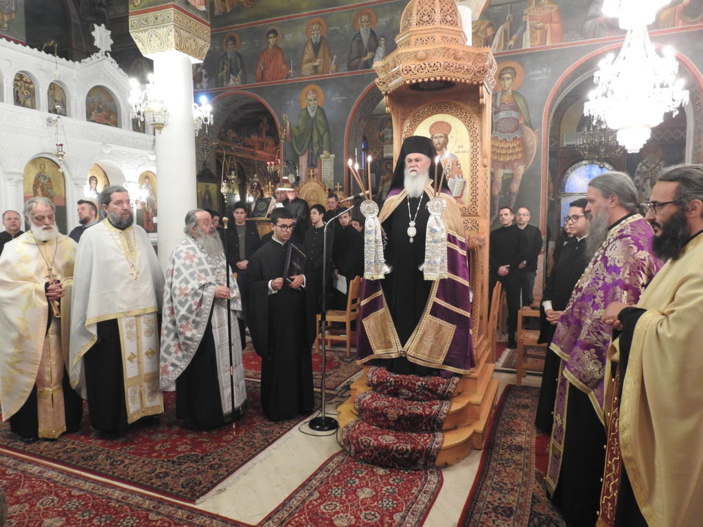 Ι.Μ. Καλαβρύτων: Ε’ Κατανυκτικός Εσπερινός και ομιλία με θέμα «Η ανοδική πορεία προς την θέωση»