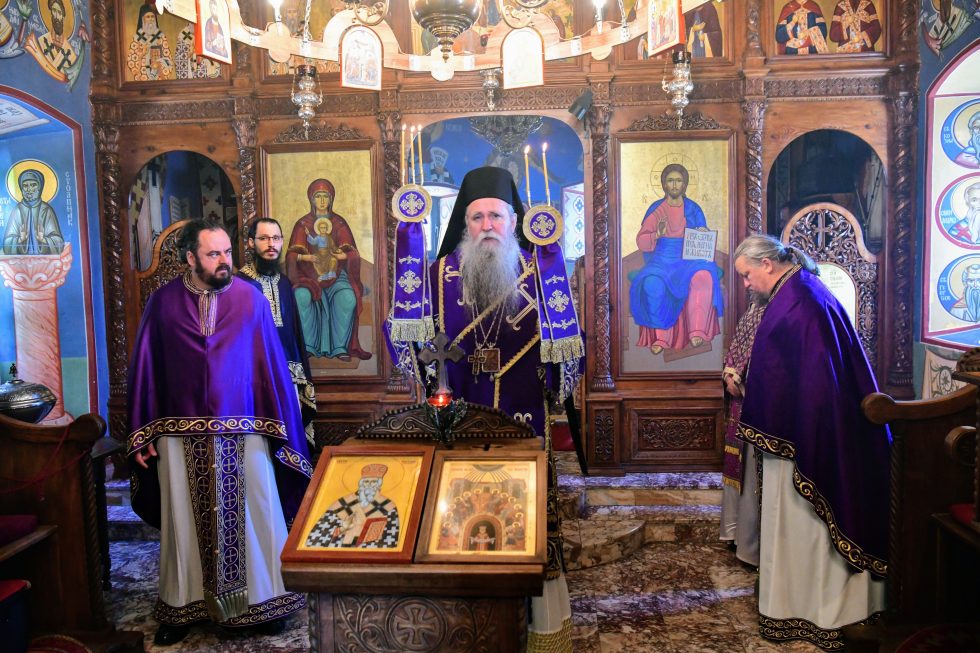 Света архијерејска литургија у манастиру Острог, богослужио Митрополит Јоаникије
