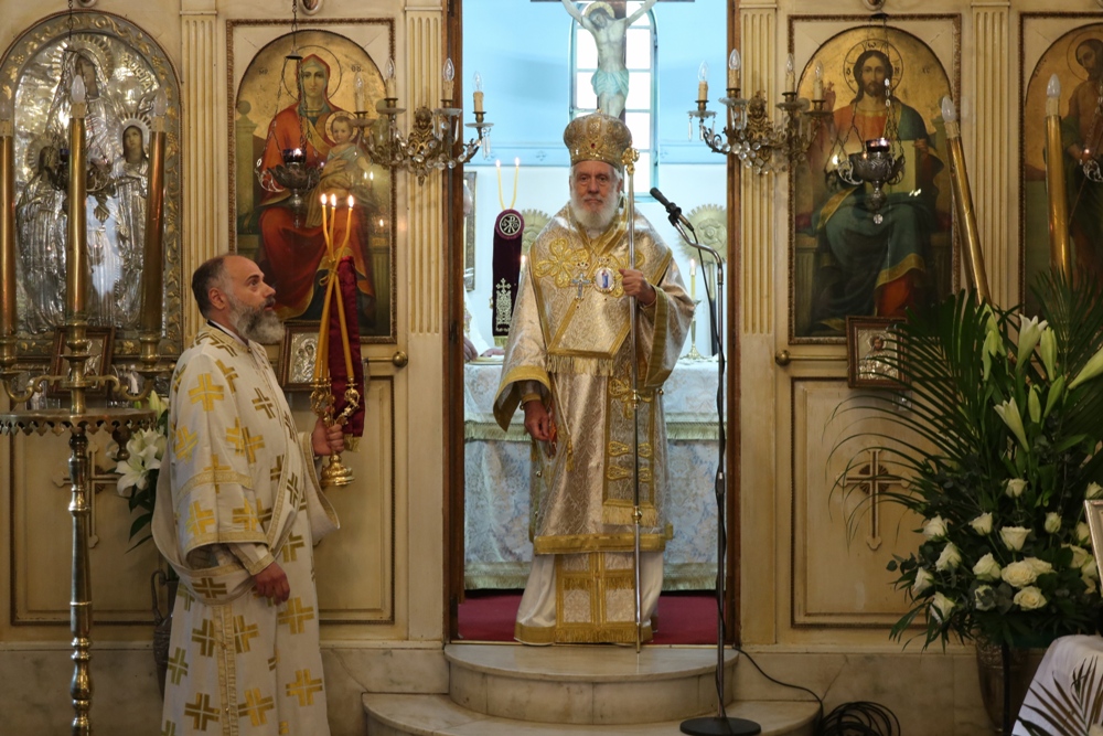 Ο Μητροπολίτης Σύρου στον Ιερό Ναό Αγίας Σοφίας Ακροπόλεως