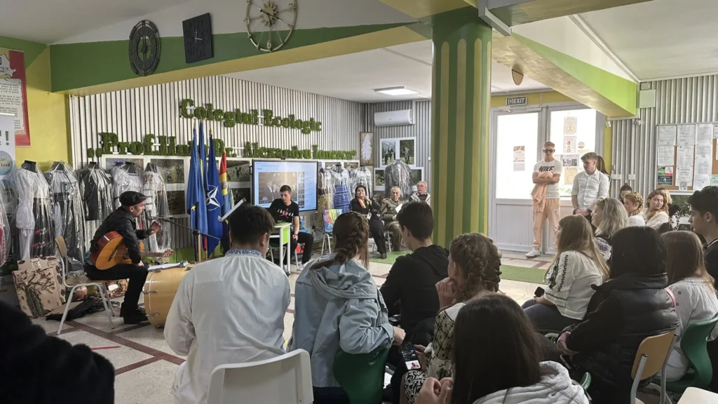 Colegiul Ecologic Pitești premiază scurtmetraje și alte lucrări legate de Centenarul Patriarhiei Române