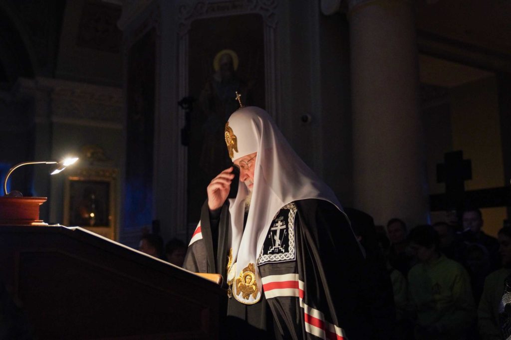 В среду первой седмицы Великого поста Святейший Патриарх Кирилл совершил повечерие с чтением Великого канона прп. Андрея Критского в Даниловом монастыре