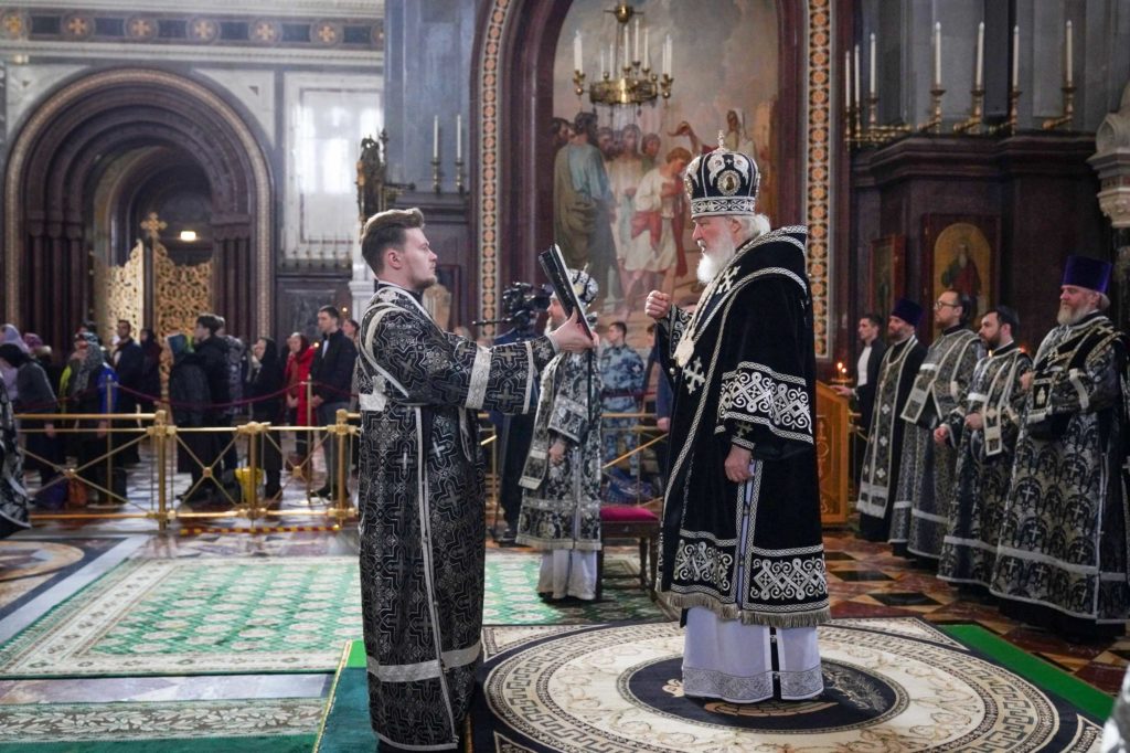 В пятницу первой седмицы Великого поста Предстоятель Русской Церкви совершил Литургию Преждеосвященных Даров в Храме Христа Спасителя