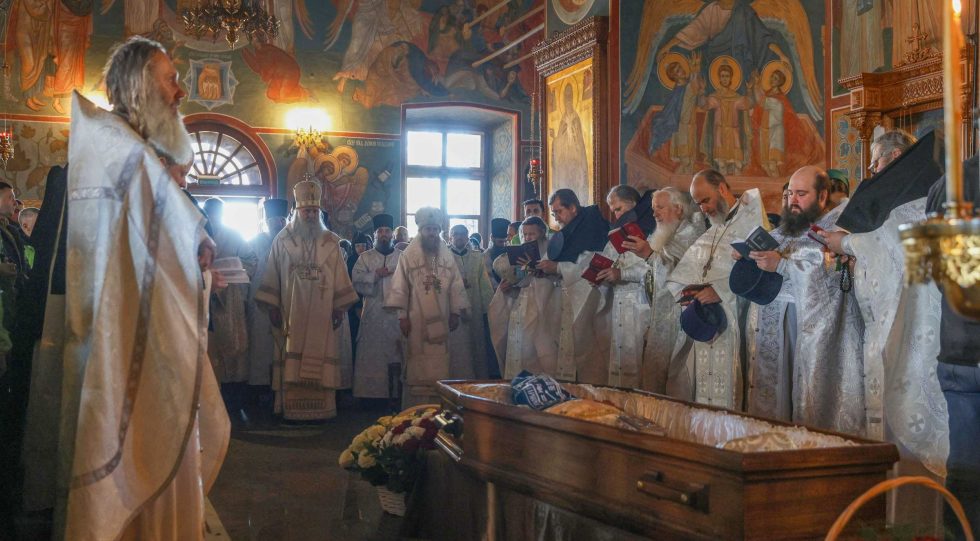 Опело и сахрана схиархимандрита Илије (Ноздрина)