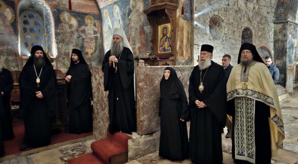 Европска унија не сме да ћути поводом забране уласка патријарха Порфирија на Косово и Метохију