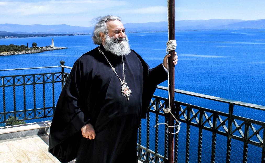 Μάνης Χρυσόστομος: “Είμαστε Χριστιανοί και Έλληνες”