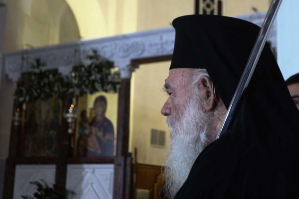 Ο Αρχιεπίσκοπος Ιερώνυμος στο Ησυχαστήριο του Αγίου Πορφυρίου στο Μήλεσι για τους Α’ Χαιρετισμούς