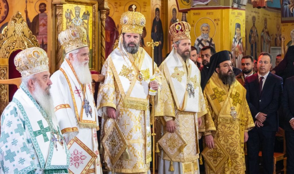 E Diela e tretë e Kreshmës së Madhe, Falja e Kryqit të Nderuar